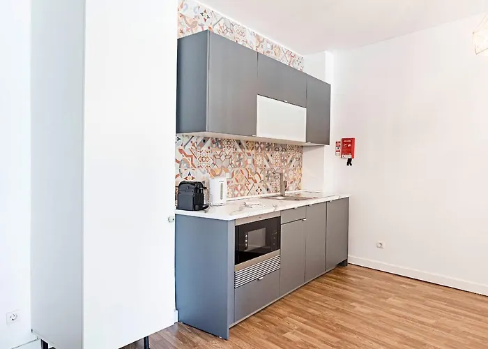 Amazing In Downtown By Lovelystay *