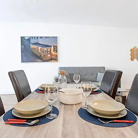 Amazing In Downtown By Lovelystay