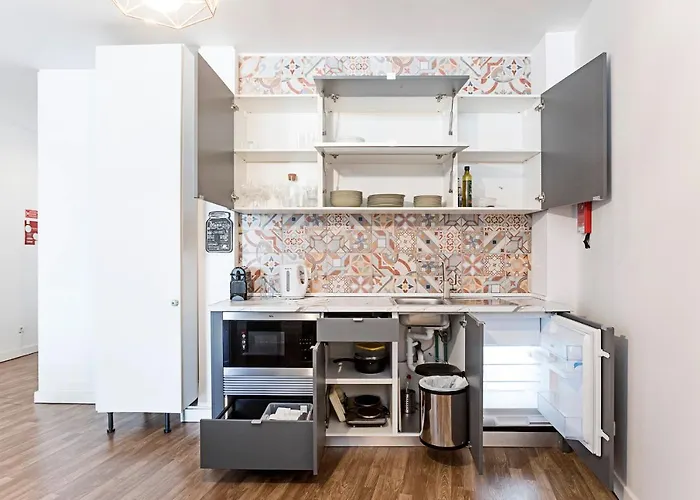 Amazing In Downtown By Lovelystay Porto